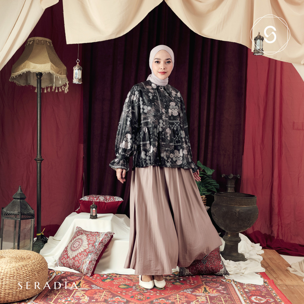 Jual Seradia - Blouse Rashiqa Black | Shopee Indonesia