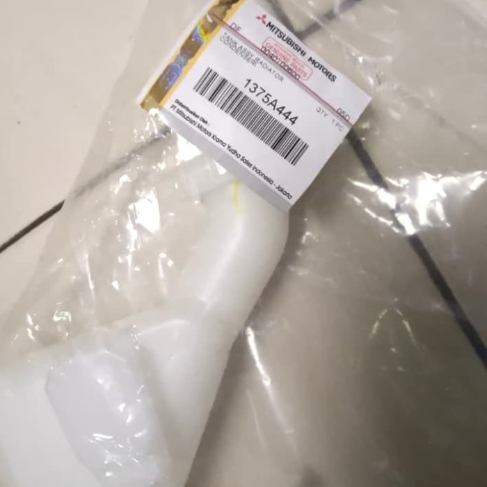 Jual tabung cadangan radiator xpander original | Shopee Indonesia