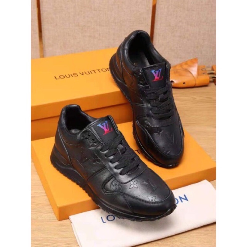 Sepatu Pria LV Louis Vuitton size 7 euro size 42 Baru 100% Authentic -  Fashion Pria - 906353700