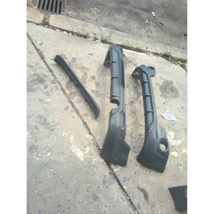 Memoles Sang Raja Jalanan: Panduan Lengkap Aksesoris Toyota Fortuner 2012