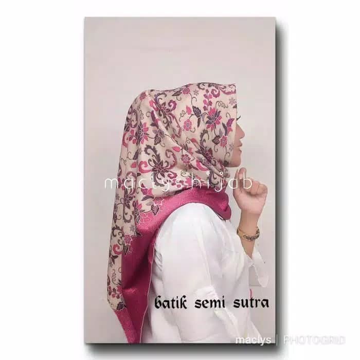 Jual LARIS -JILBAB SEGI EMPAT BATIK SEMI SUTRA / KAIN BATIK / PINK MUDA