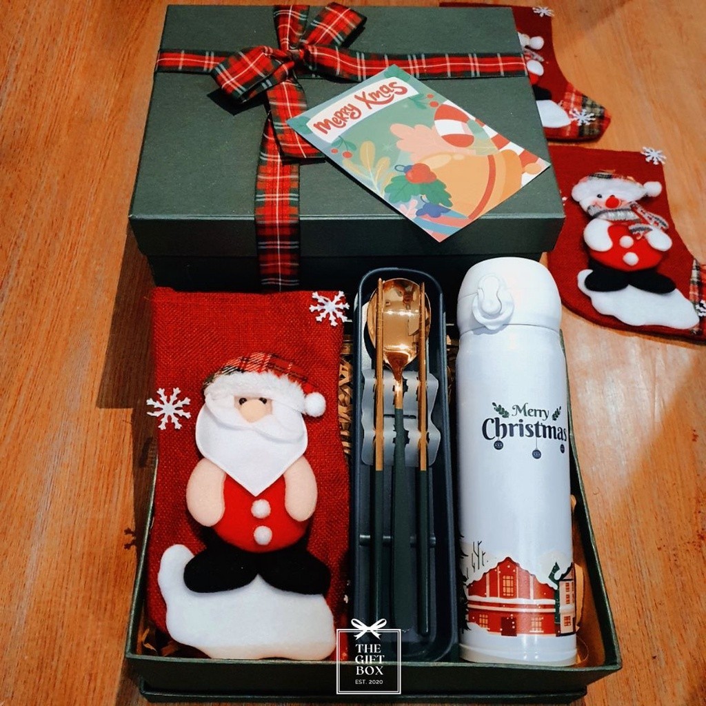Jual Snow Flakes Hampers | Christmas Hampers 2022 Edition | Shopee ...