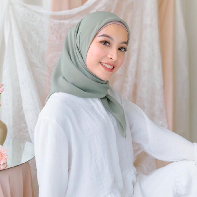 Jual Bella Square Premium Anti Letoy |Hijab Segi Empat Polos Kerudung ...