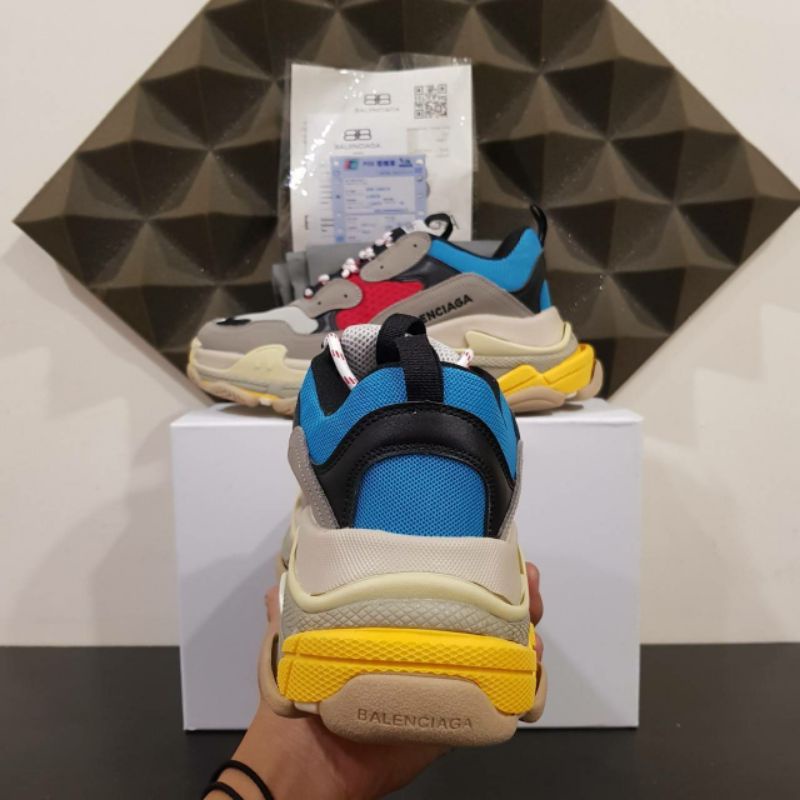 Balenciaga triple best sale s promo