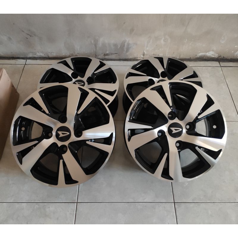 Jual Velg Avanza Xenia Sporty Free cop pentil (4pcs) | Shopee Indonesia