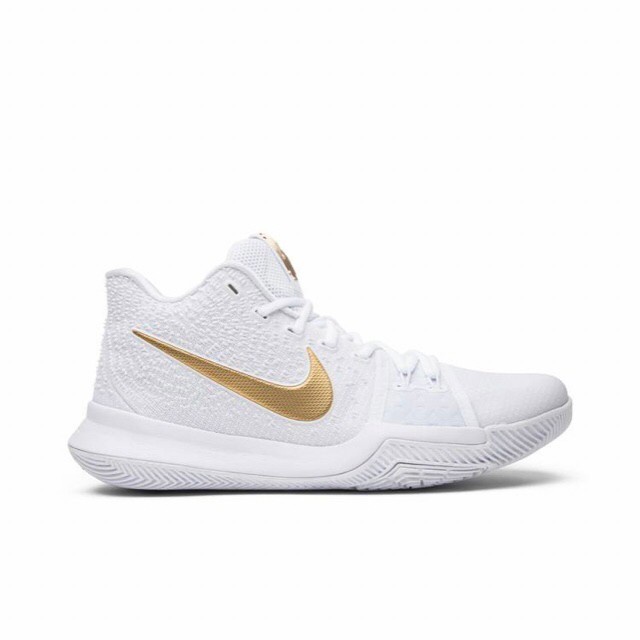 Sepatu basket kyrie outlet 3