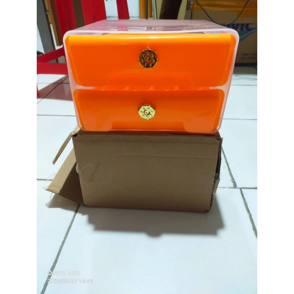 [UNIK88] rak tempat telur 2 susun kotak isi 32 telur | AutoStock