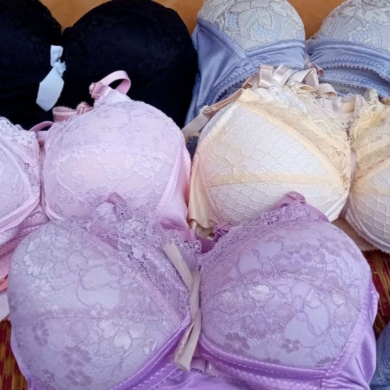 Promo Paket 6 Pcs Bra Wanita . Tanpa Kawat . Busa Tipis . Termurah