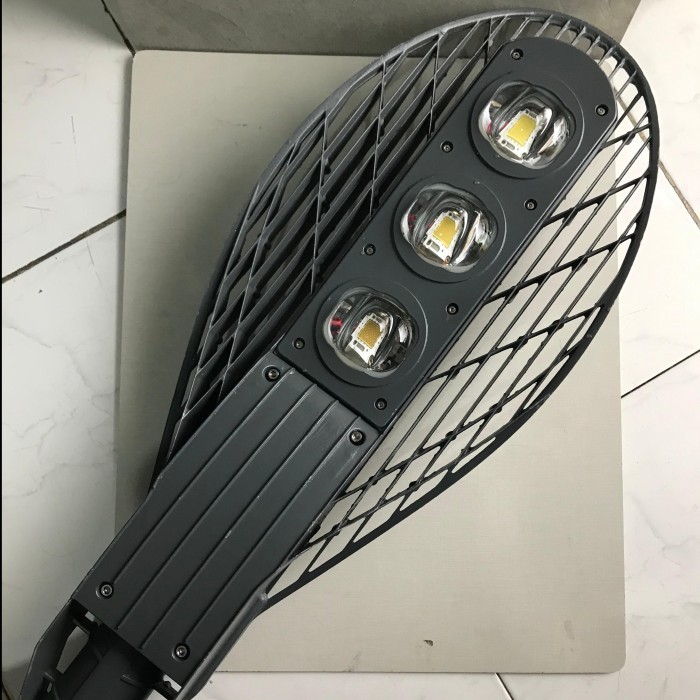 Jual FLASH SALE!!!Lampu PJU Listrik Cobra 100W 150W Lampu Jalan Daun ...