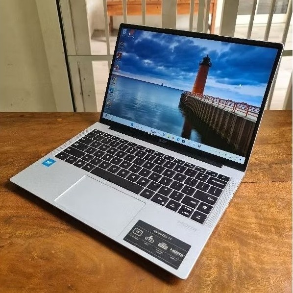 Jual Laptop Slim Tipis keluaran 2024 Acer Aspire Lite AL14-31P Intel