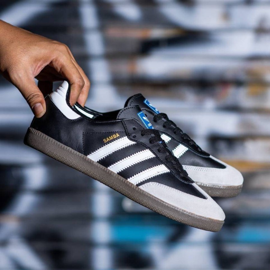 PROMO AKHIR TAHUN SALE! SNEAKER ADIDAS SAMBA ORIGINAL WHITE BLUE SOL GUM  SEPATU ADIDAS CASUAL PRIA SEPATU TIGA GARIS PUTIH BIRU TERLARIS