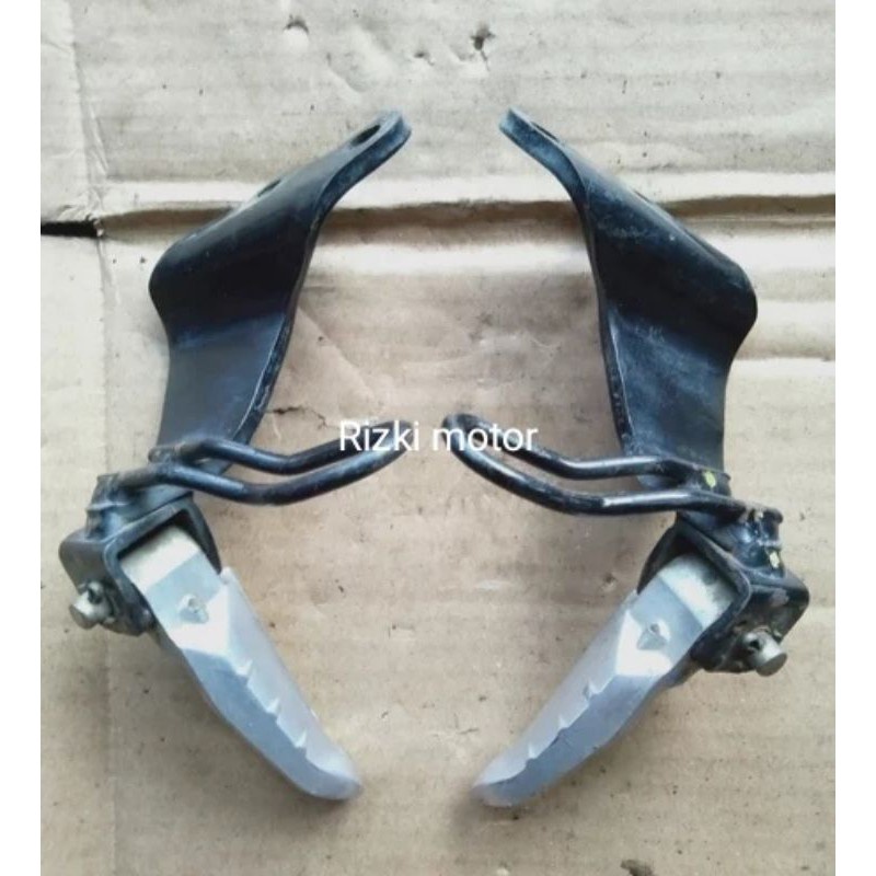 Jual Foot Step Step Yamaha Fino 125 original | Shopee Indonesia