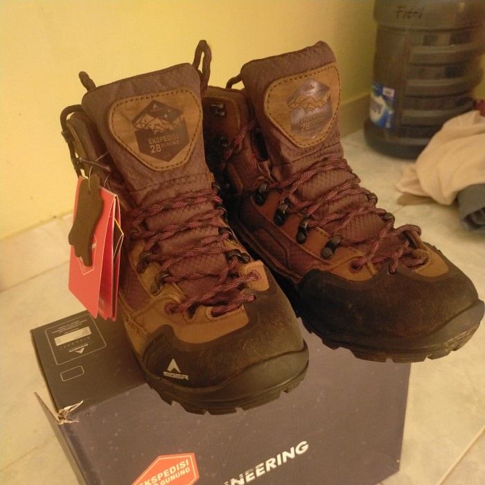 Jual eiger pollock 2.0 28 gunung shoes | Shopee Indonesia