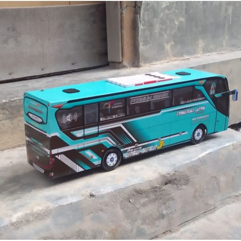 Jual Miniatur Bus Tolelet Basuri full lampu PO.Tunggal Jaya Jupiter ...