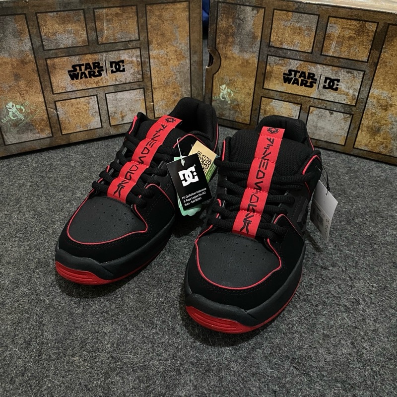 Jual Sepatu DC x Starwars Sw Lynx Zero Black Original | Shopee Indonesia