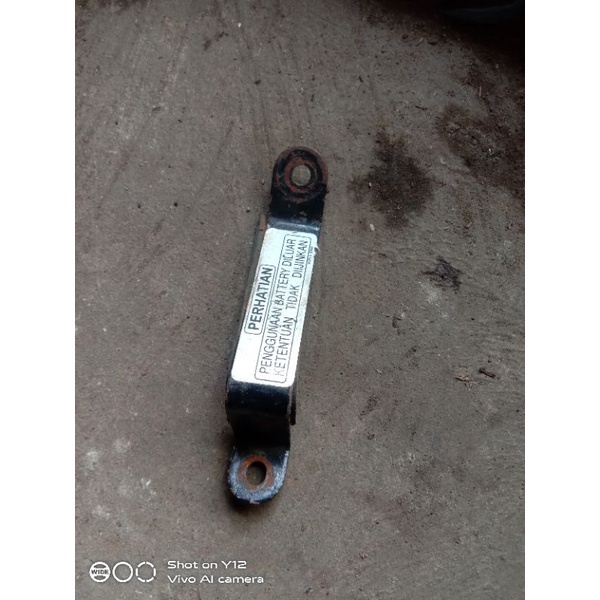 Jual plat tahanan dudukan aki accu Vario 125 150 old new | Shopee Indonesia