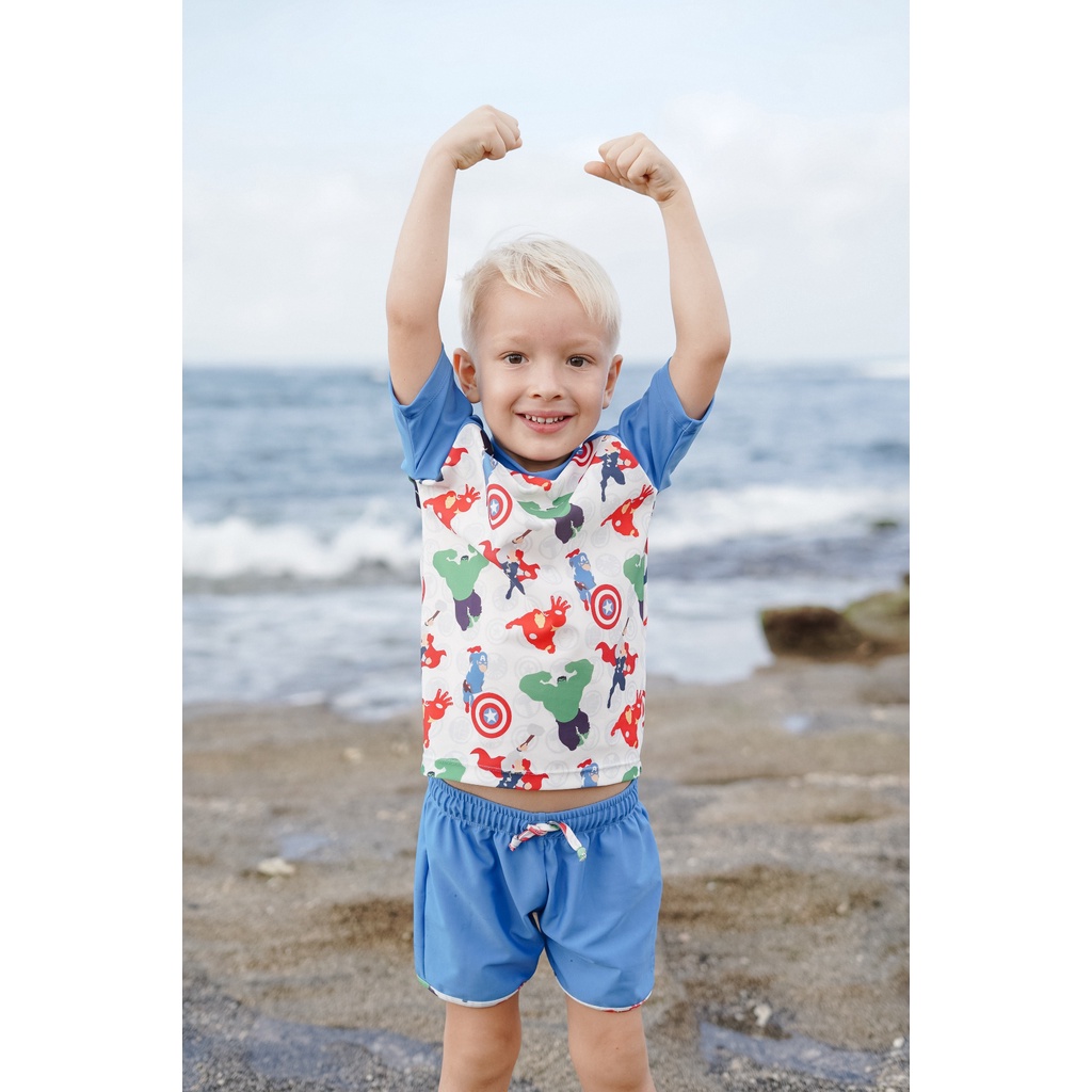 Jual Marvel Avengers Assemble Summertide Boys Short-Sleeve Rash Guard ...