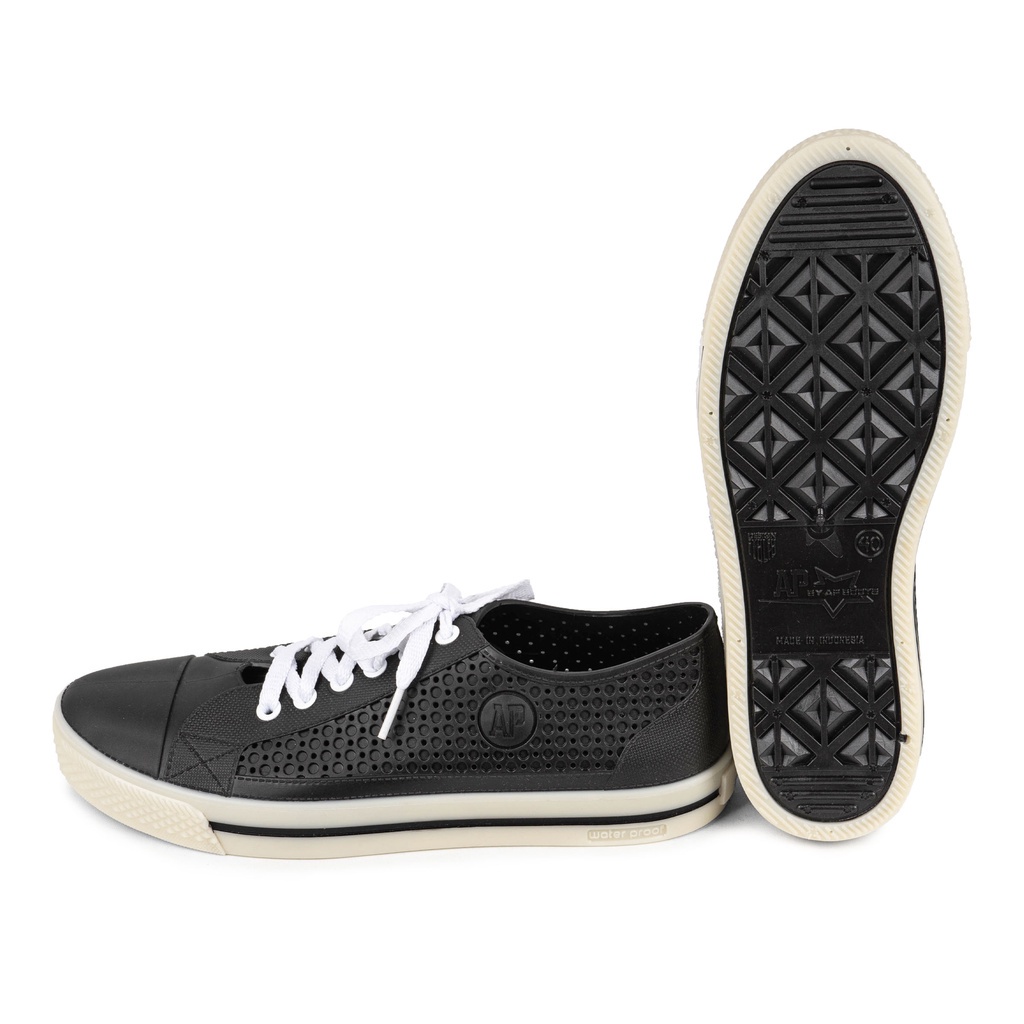Jual Sepatu Kets AP STAR Hitam Putih AP Boots Fashion Casual Lokal ...