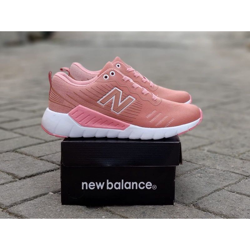 Jual SEPATU KEREN DESAIN BARU MODEL KEKINIAN /sepatu nb wanita paling