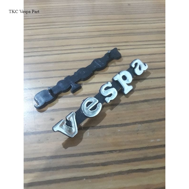 Jual Emblem Vespa Balok Plastik Layar Depan Vespa Super Sprint Ps Px Tkc Shopee Indonesia