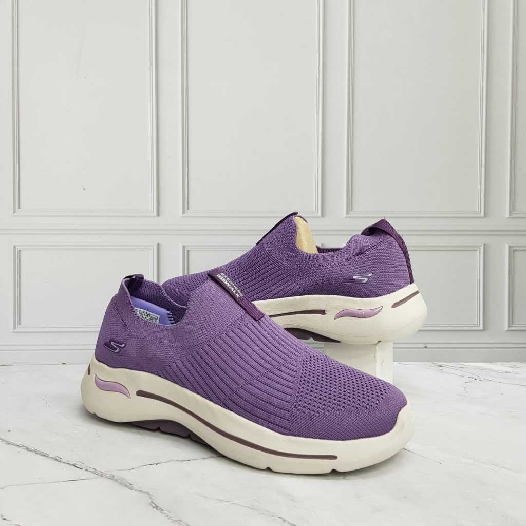 SKECHERS GOWALK ARC FIT ICONIC WOMEN SKECHERS SLIP ON WANITA SKEHCERS ARC  FIT ICONIC WOMEN