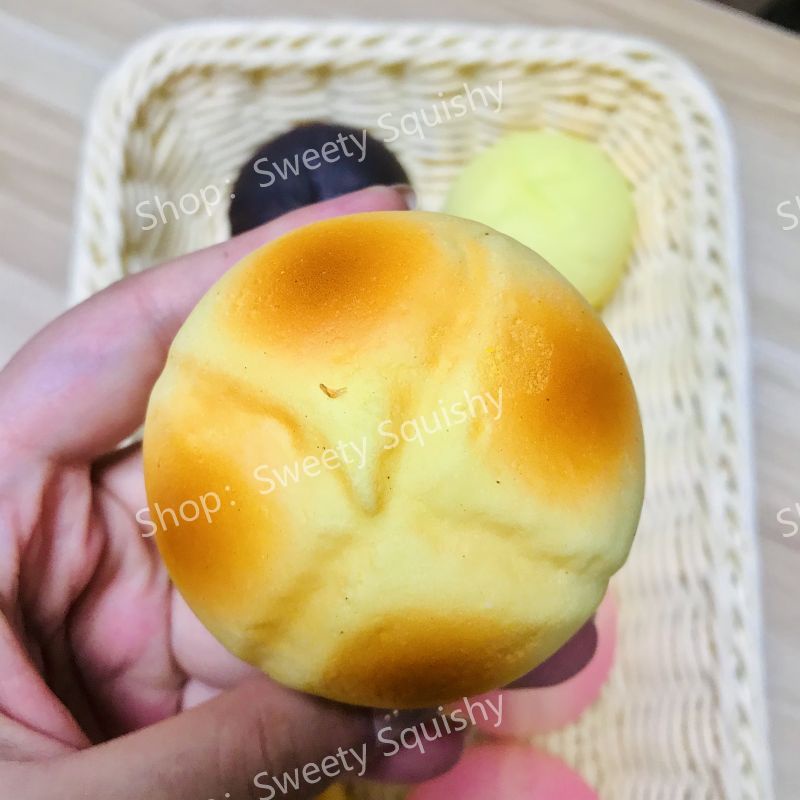 Jual Cross Bread Slow Rebound Decom Lubang Angin Mainan Mini Squishy ...