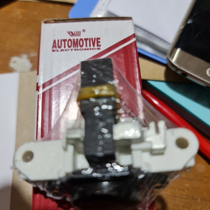 Jual IC Regulator Alternator Mercedes Benz volvo bmw 12V SPAREPART BARU ...