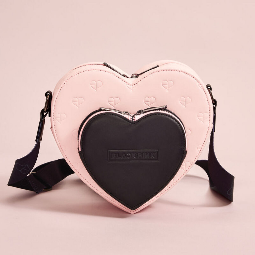 Jual Loungefly Blackpink AOP Heart Crossbody | Shopee Indonesia