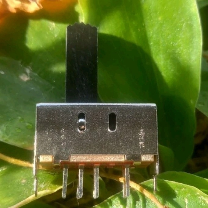 Jual switch bridge 2x4 pin 8 btl stereo pararel saklar geser power 3 ...