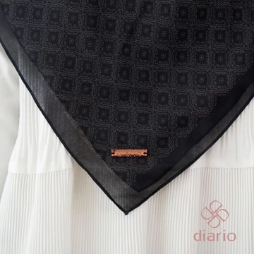 Diario Ultrafine Tania Scarf Kerudung Segi Empat