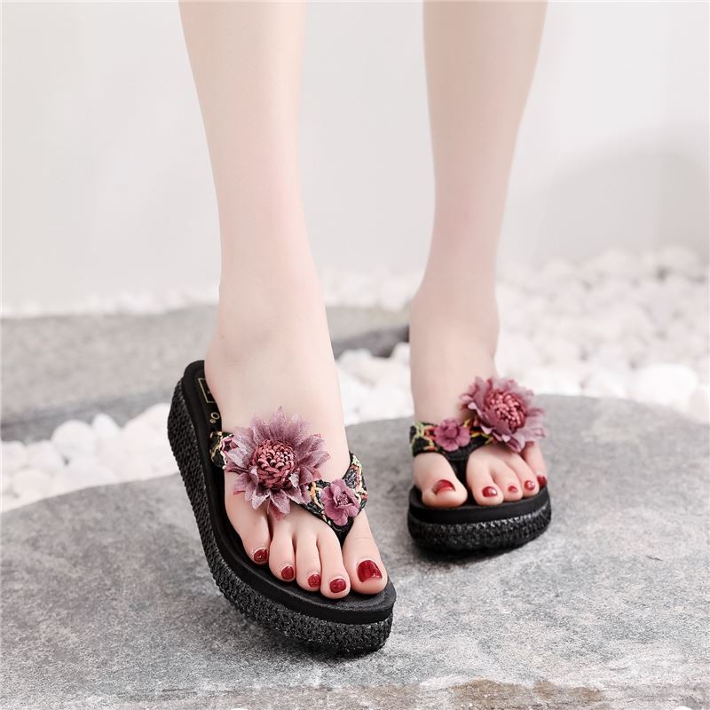 Slippers for women in summer, thick solesfashionable external wear, and  flip flops with clippings