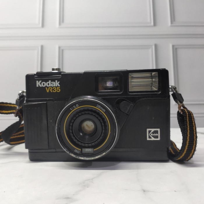 Vintage Kodak K400 VR35 Camera Point An Shoot UNTESTED