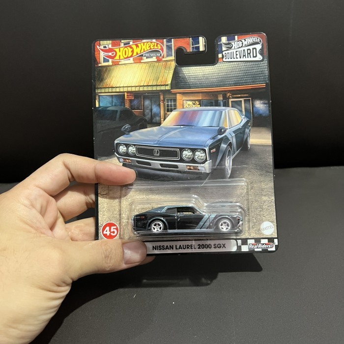 Hot Wheels Collector Vehículo de Colección Nissan Laurel 2000 SGX