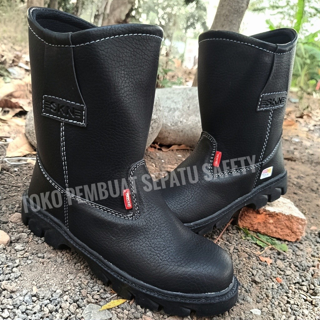 Jual Sepatu Safety Boot Hitam Ujung Besi Keselamatan kerja sepatu ...