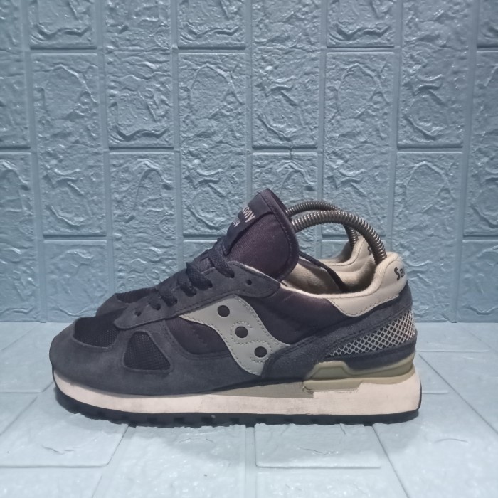 Saucony shadow outlet harga