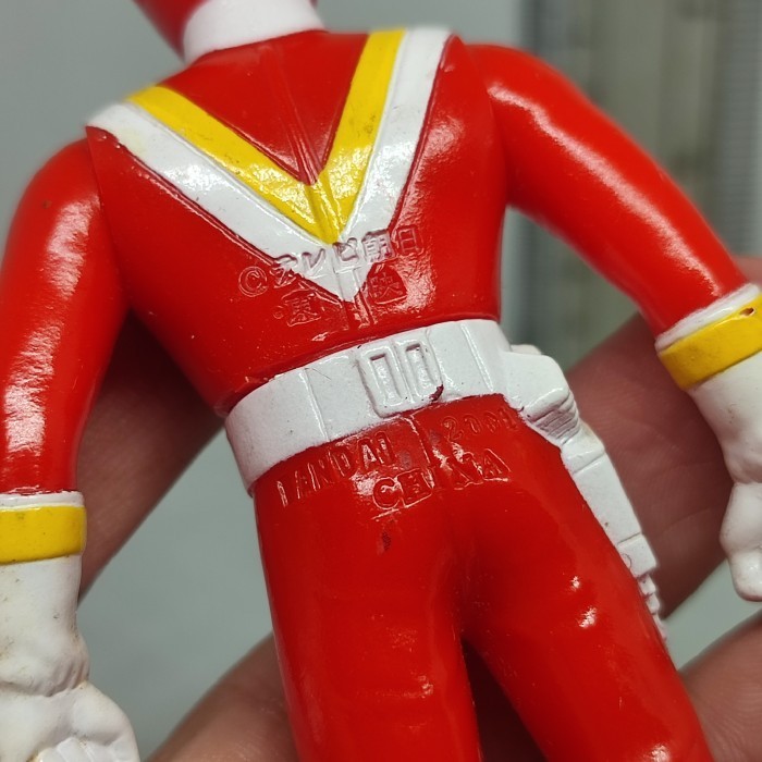 Jual Vinyl Figure 4.5' Chikyu Super Sentai Fiveman Five Red