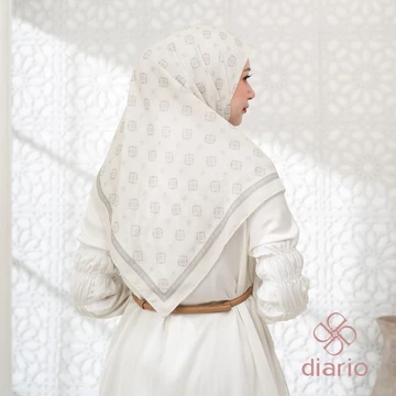 Diario Ultrafine Camillia Scarf Kerudung Segi Empat