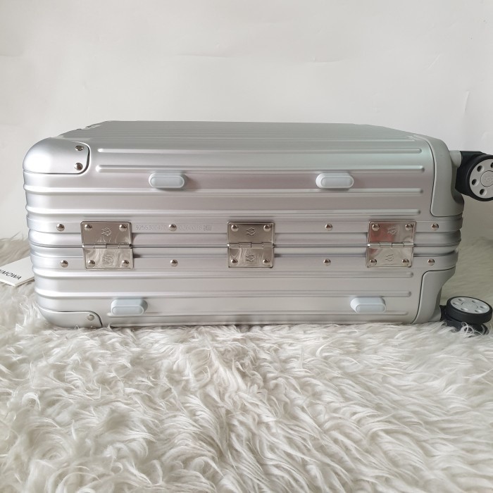 Jual Koper Rimowa LVMH Edition 20 Inch Silver Cabin2 | Shopee Indonesia