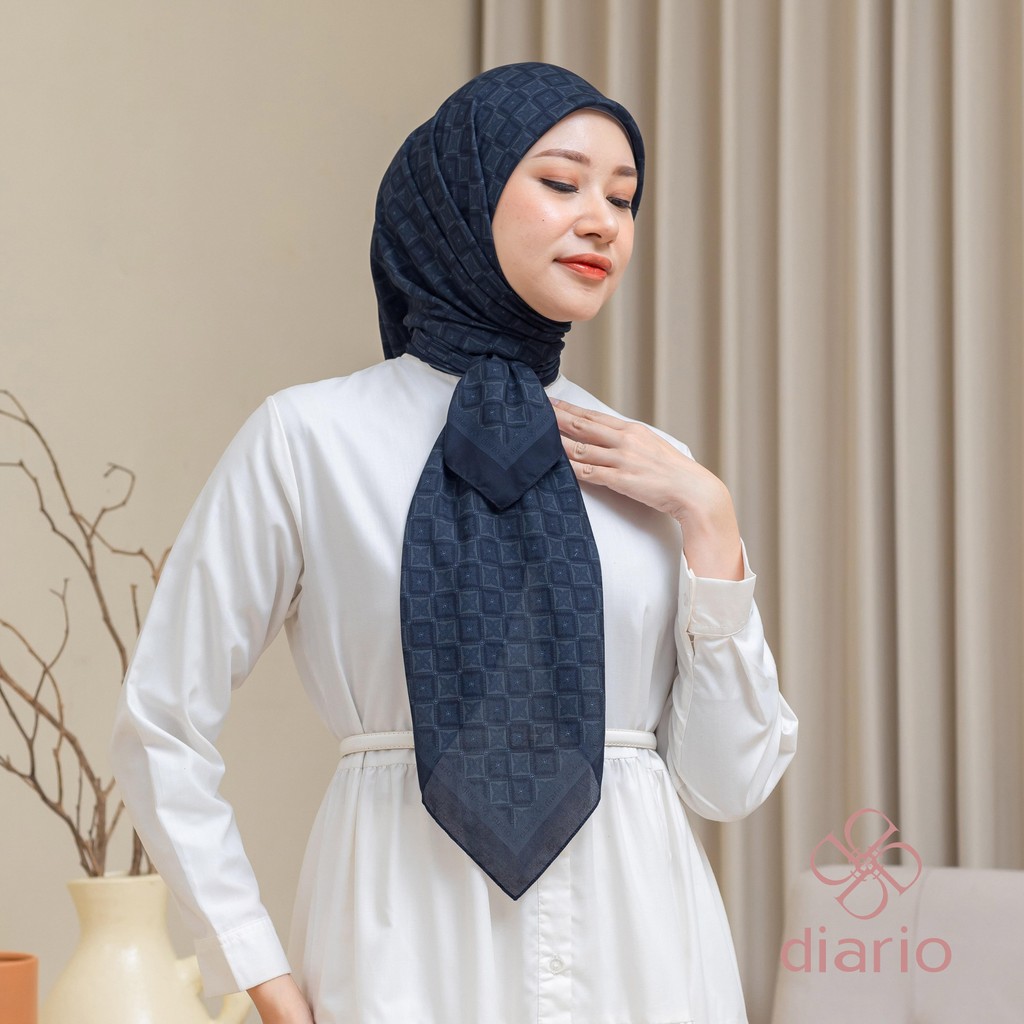 Diario Ultrafine Alyssa Scarf Kerudung Segi Empat