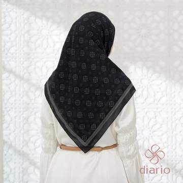Diario Ultrafine Camillia Scarf Kerudung Segi Empat