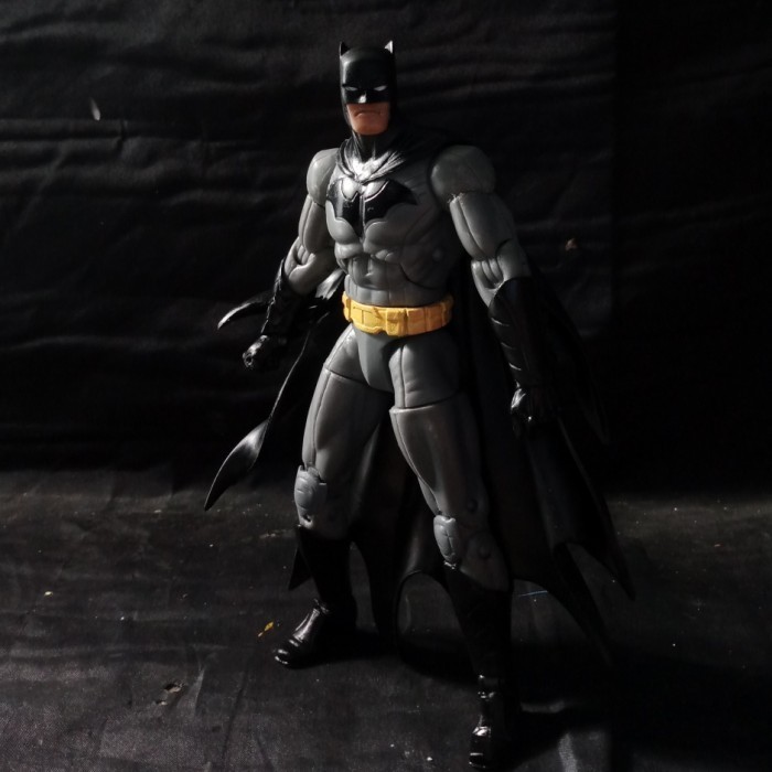 Jual DC Collectibles Designer Series Greg Capullo Batman | Shopee Indonesia