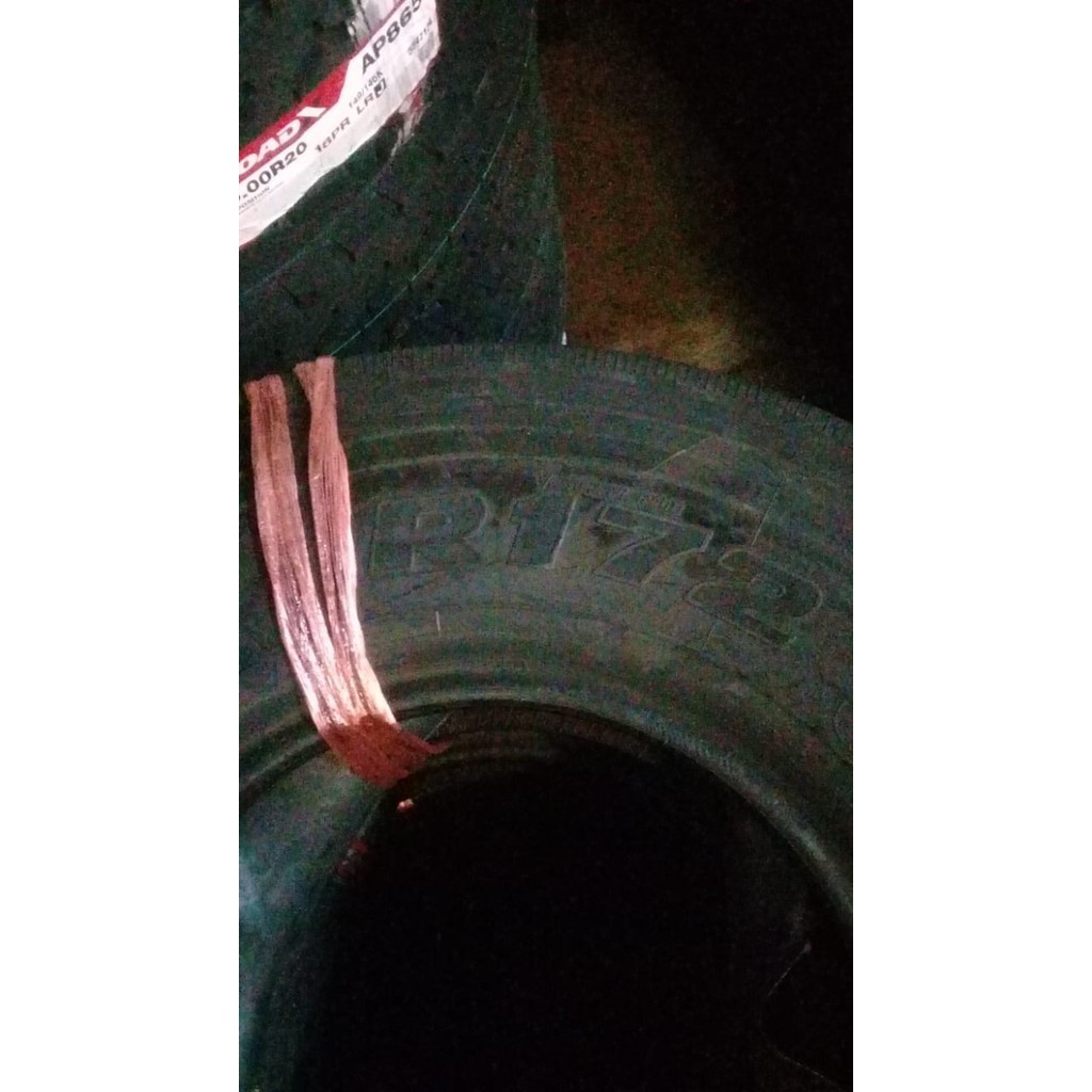 Jual 1100 R20 Bridgestone R172 Ban Truk 11.00 - R20 16PR RADIAL FULL ...