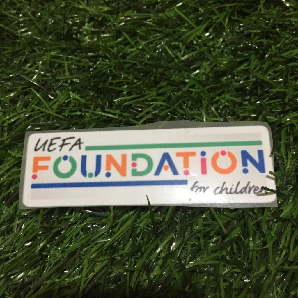 Lot De 3 Patches Football : Starball + UEFA Foundation 10 Ans + Finale PSG 2025 - Neuf