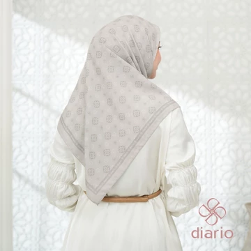 Diario Ultrafine Camillia Scarf Kerudung Segi Empat