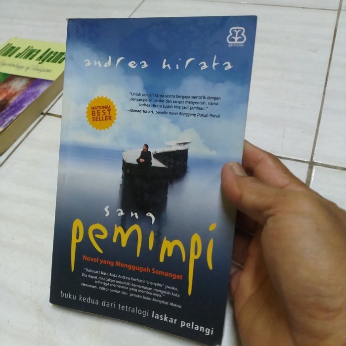 Jual SANG PEMIMPI-ANDREA HIRATA-A5 | Shopee Indonesia