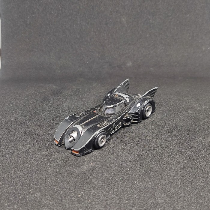 Jual Mainan Anak tomica batmobile batman return Diecast Figure Loose ...