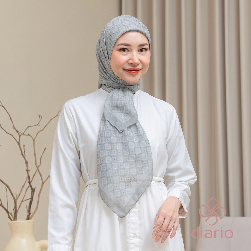 Diario Ultrafine Alyssa Scarf Kerudung Segi Empat