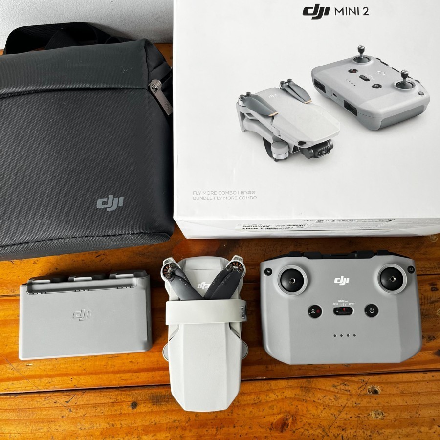 Jual DJI Mini 2 Fly More Combo Kit Second 4K Drone | Shopee Indonesia
