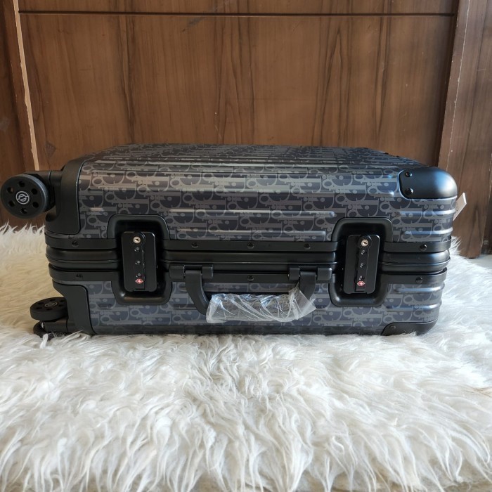 Jual Koper Rimowa 20 Inch Limited Edition Cabin Black | Shopee Indonesia