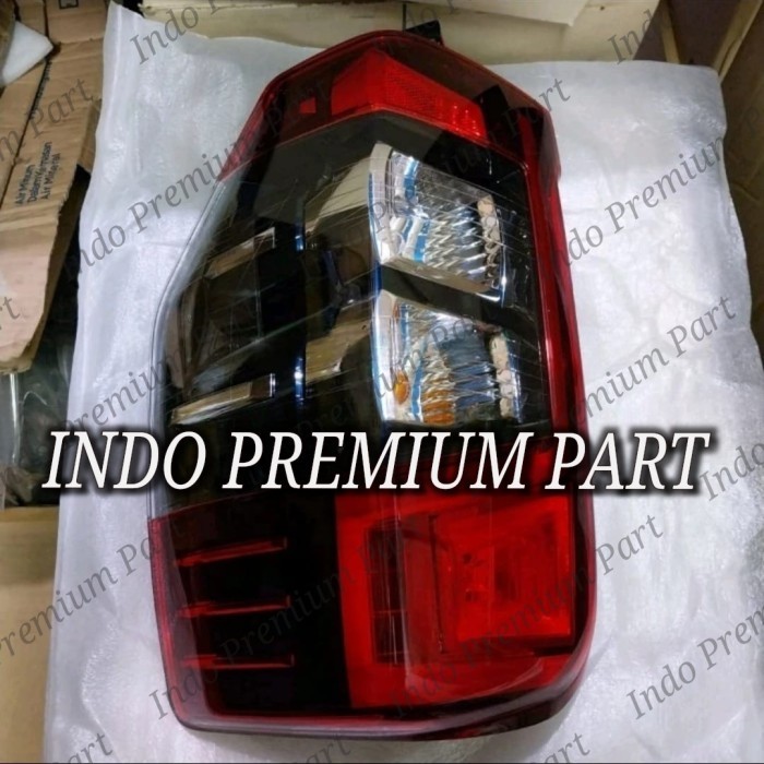 Jual Lampu Stop Kanan RH Belakang All New Triton KL3T 2015-2019 ...